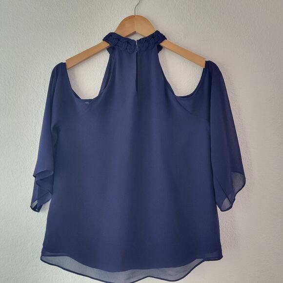 Naked Zebra Cold Shoulder Navy Blue Braided Neckline Top / Blouse Size Small - Picture 6 of 8